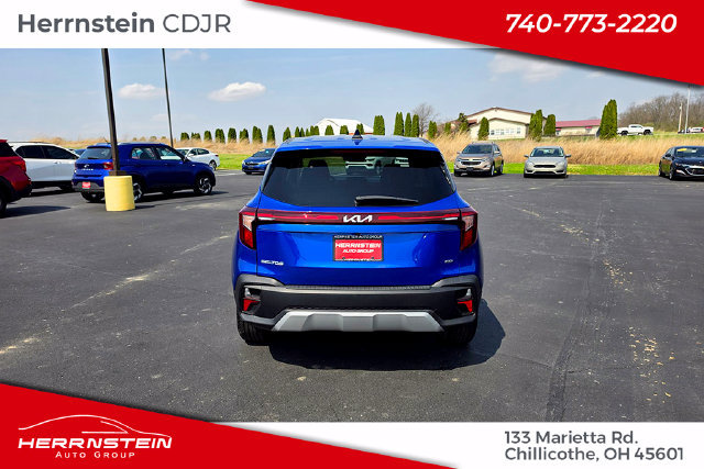 Used 2024 Kia Seltos LX AWD/4WD image 29
