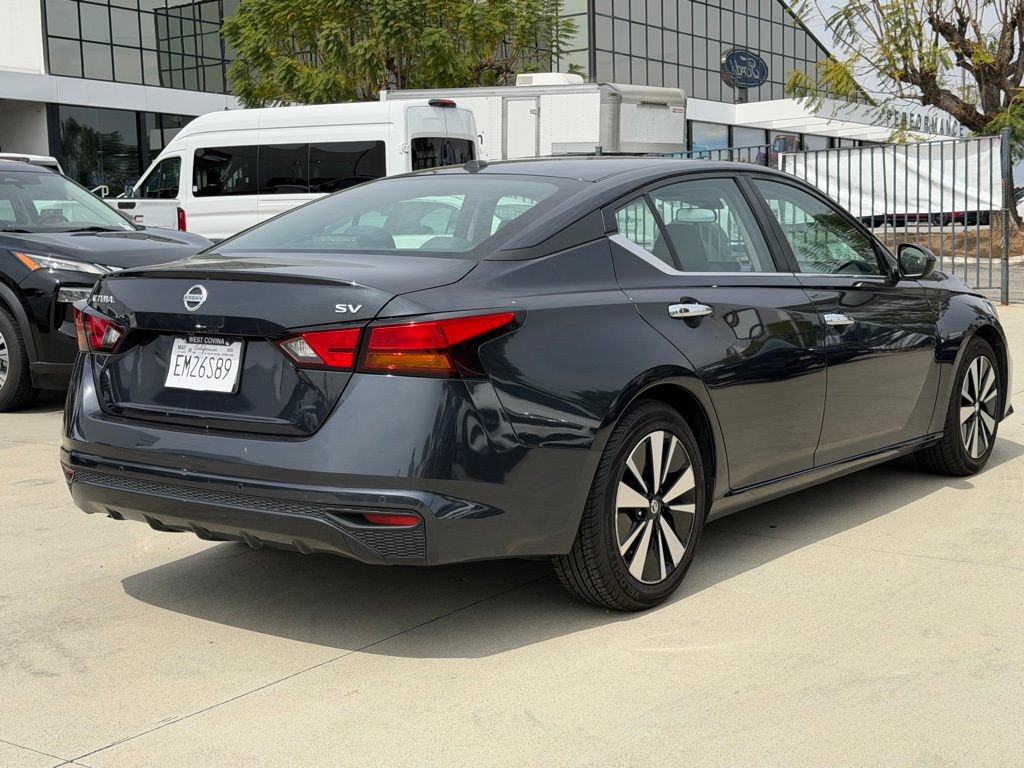 Used 2022 Nissan Altima 2.5 SV FWD image 7