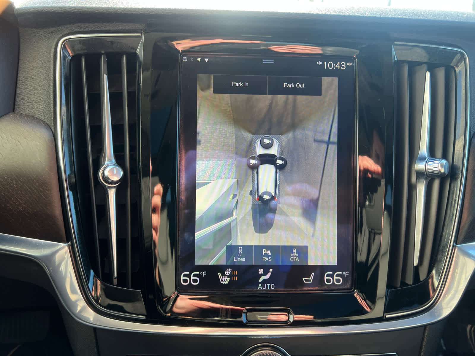 Used 2018 Volvo V90 T5 Cross Country w/ Convenience Package image 24