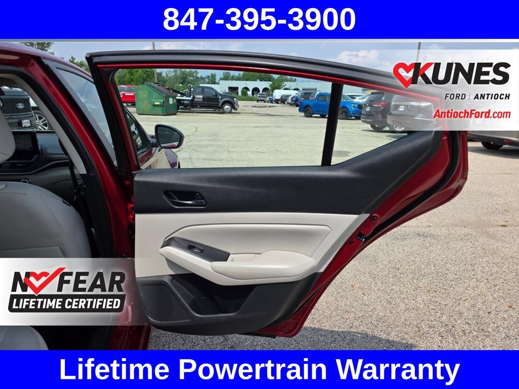 Used 2024 Nissan Altima 2.5 SV w/ SV Premium Package FWD image 36