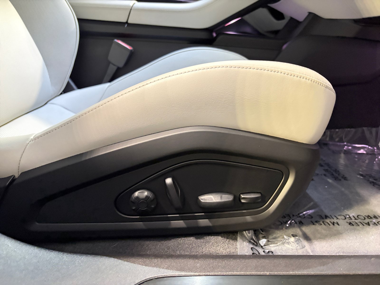Certified 2022 Porsche Taycan 4S AWD/4WD image 23