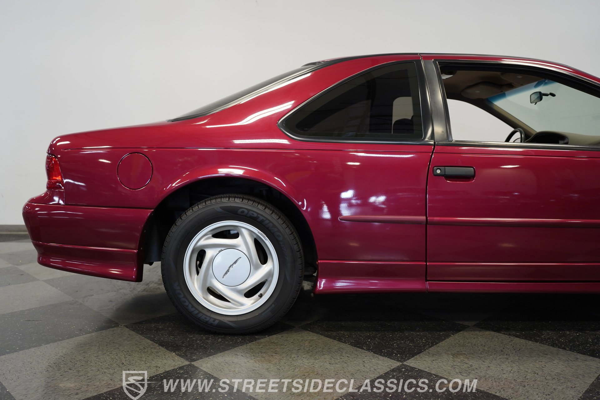 Used 1995 Ford Thunderbird Super RWD image 33