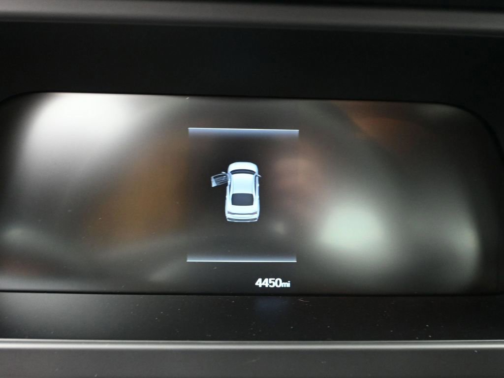 Certified 2025 Hyundai Elantra Sport image 29