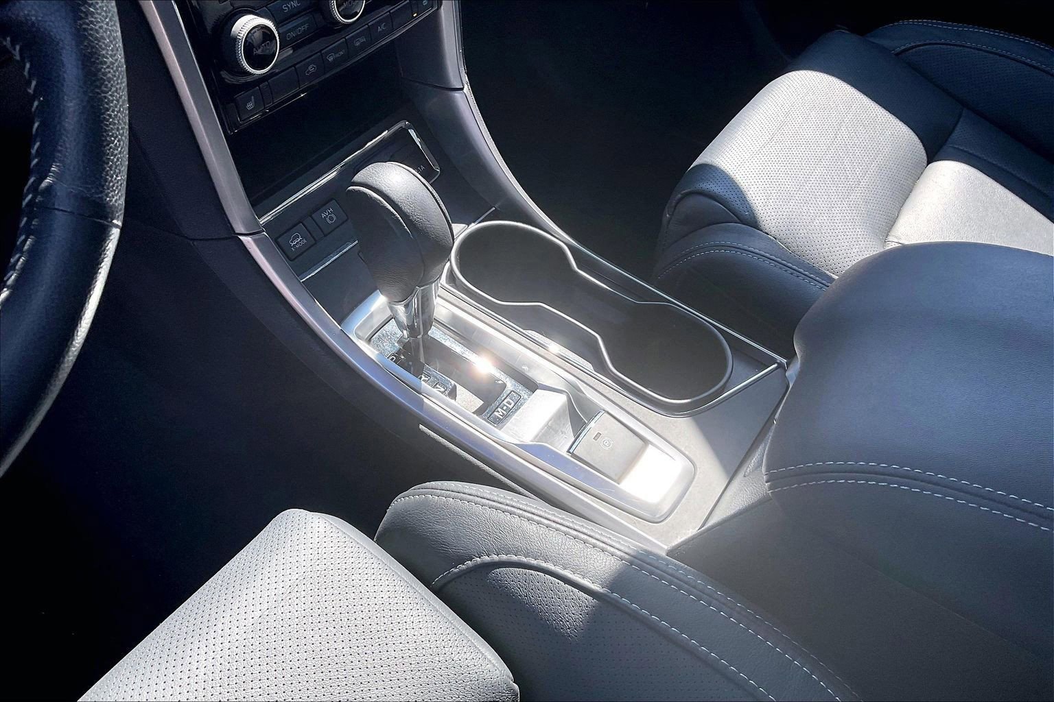 Certified 2021 Subaru Ascent Limited w/ Technology Package image 18