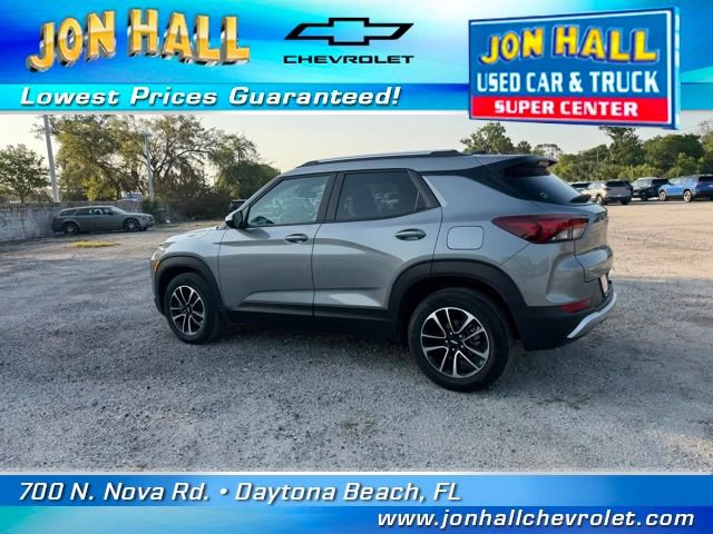 Used 2025 Chevrolet TrailBlazer LT w/ LT Cold Weather Package image 5