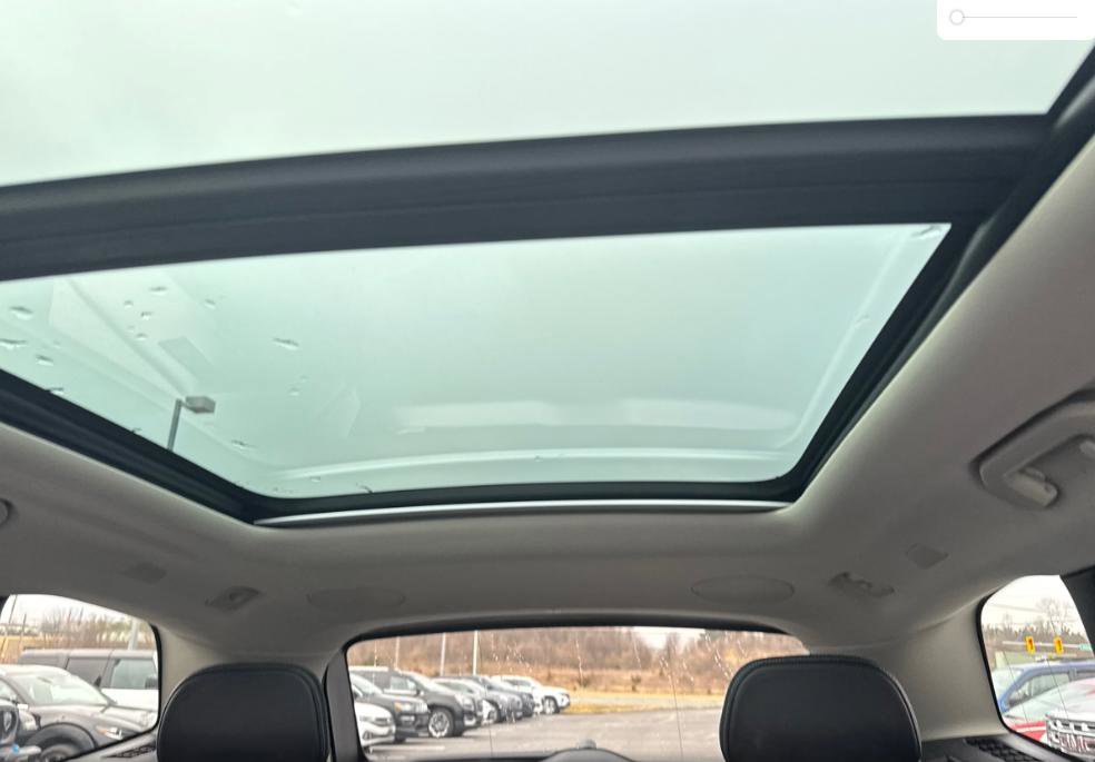 Used 2025 Volvo XC60 T8 Ultra w/ Protection Package Premier image 6