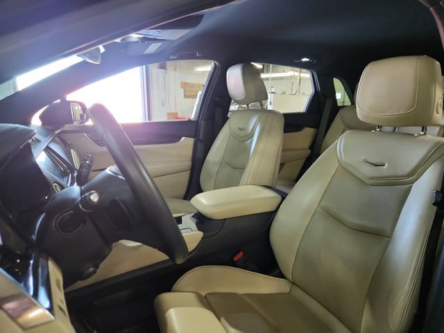 Used 2017 Cadillac XT5 FWD image 8