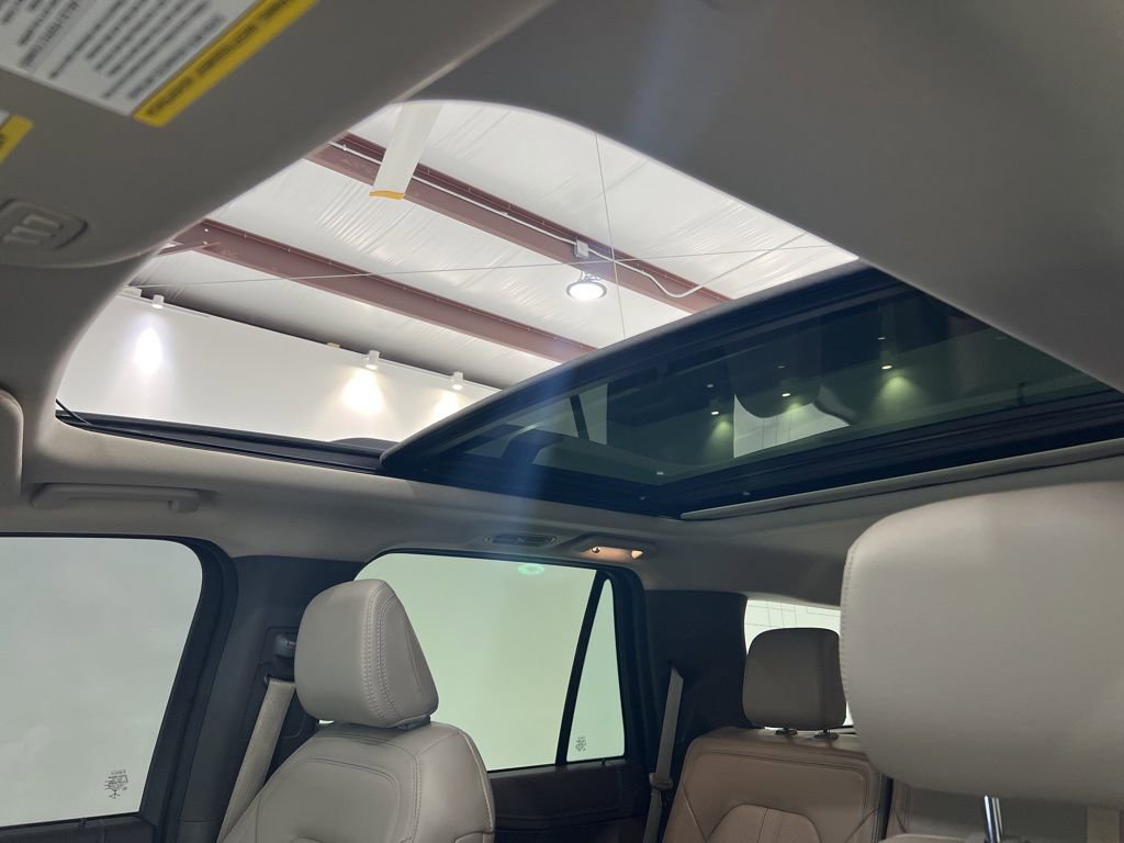 Used 2021 Ford Expedition Limited image 20