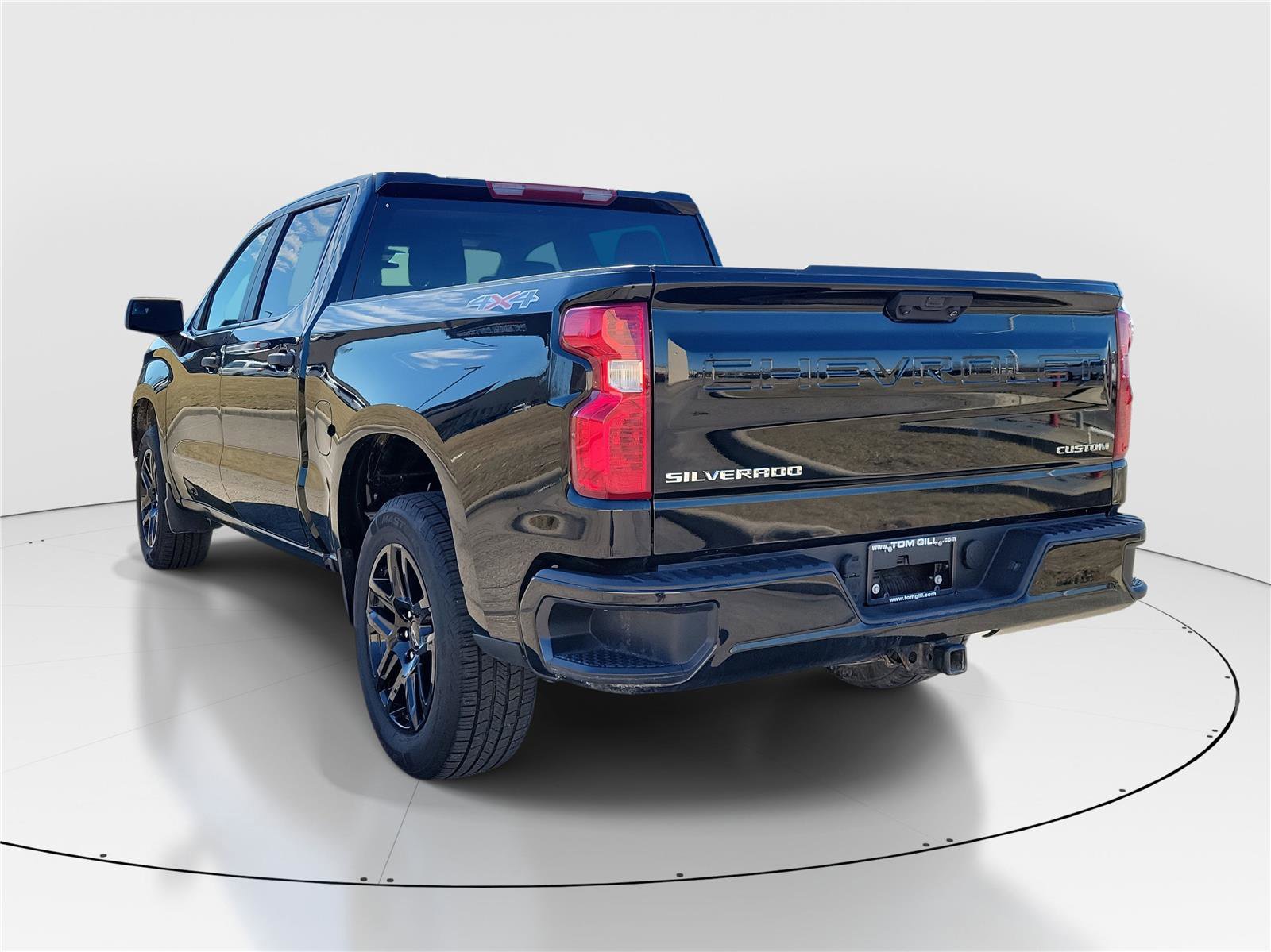 Used 2023 Chevrolet Silverado 1500 Custom image 4