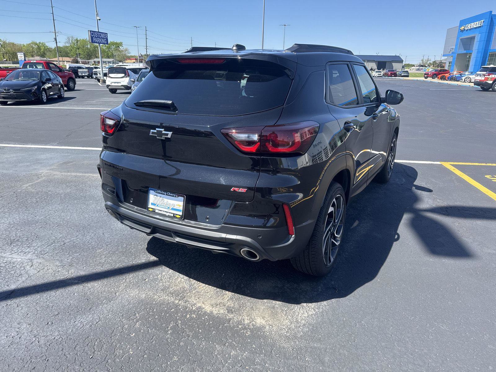 Used 2025 Chevrolet TrailBlazer RS w/ Convenience Package FWD image 3