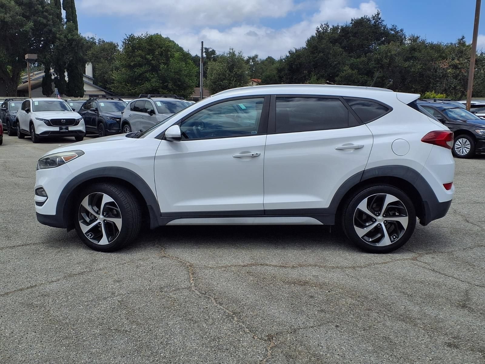 Used 2017 Hyundai Tucson Sport FWD image 3
