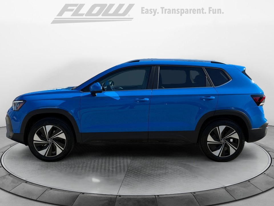 New 2026 Volkswagen Taos SE AWD/4WD image 4