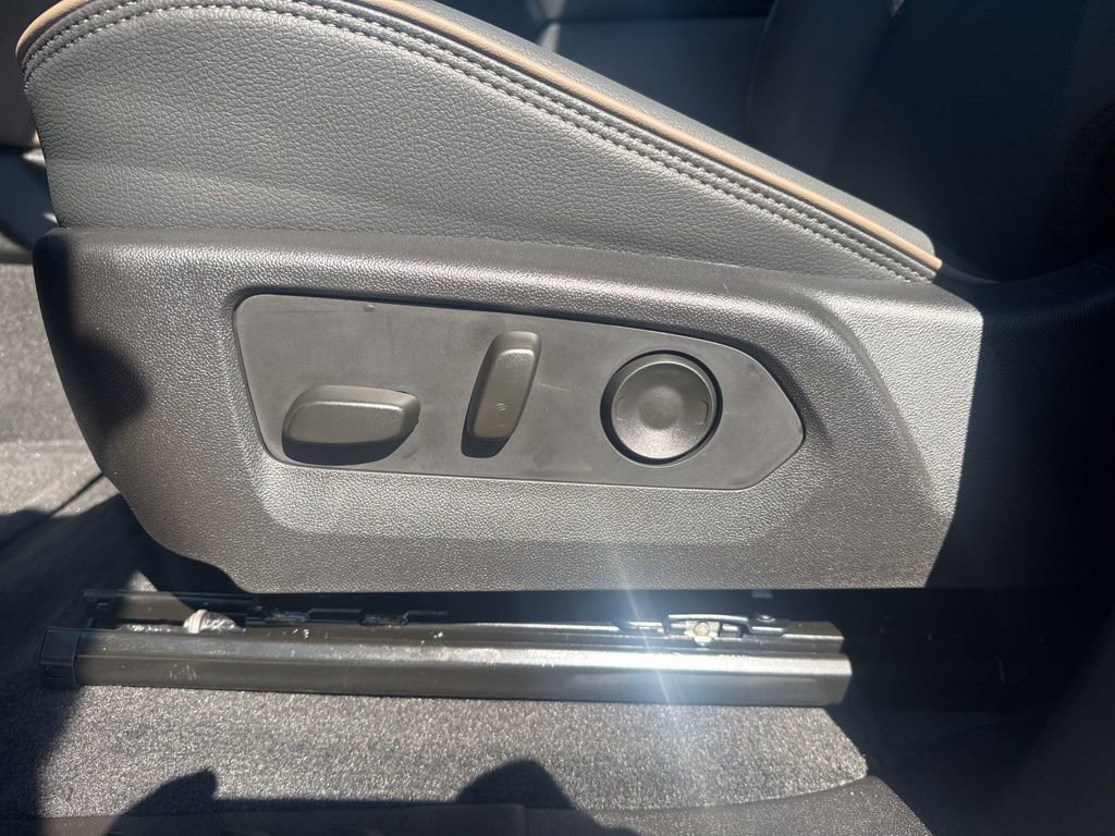 New 2026 GMC Canyon Denali image 10