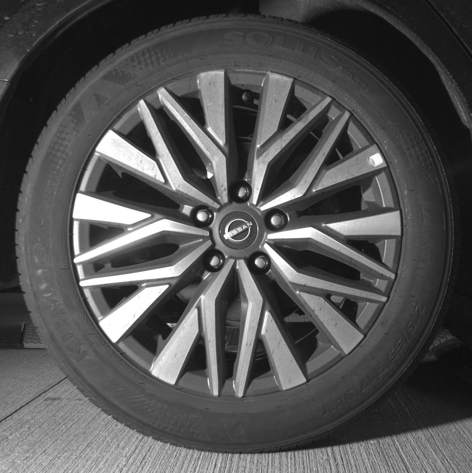 Used 2025 Nissan Altima 2.5 SV FWD image 15