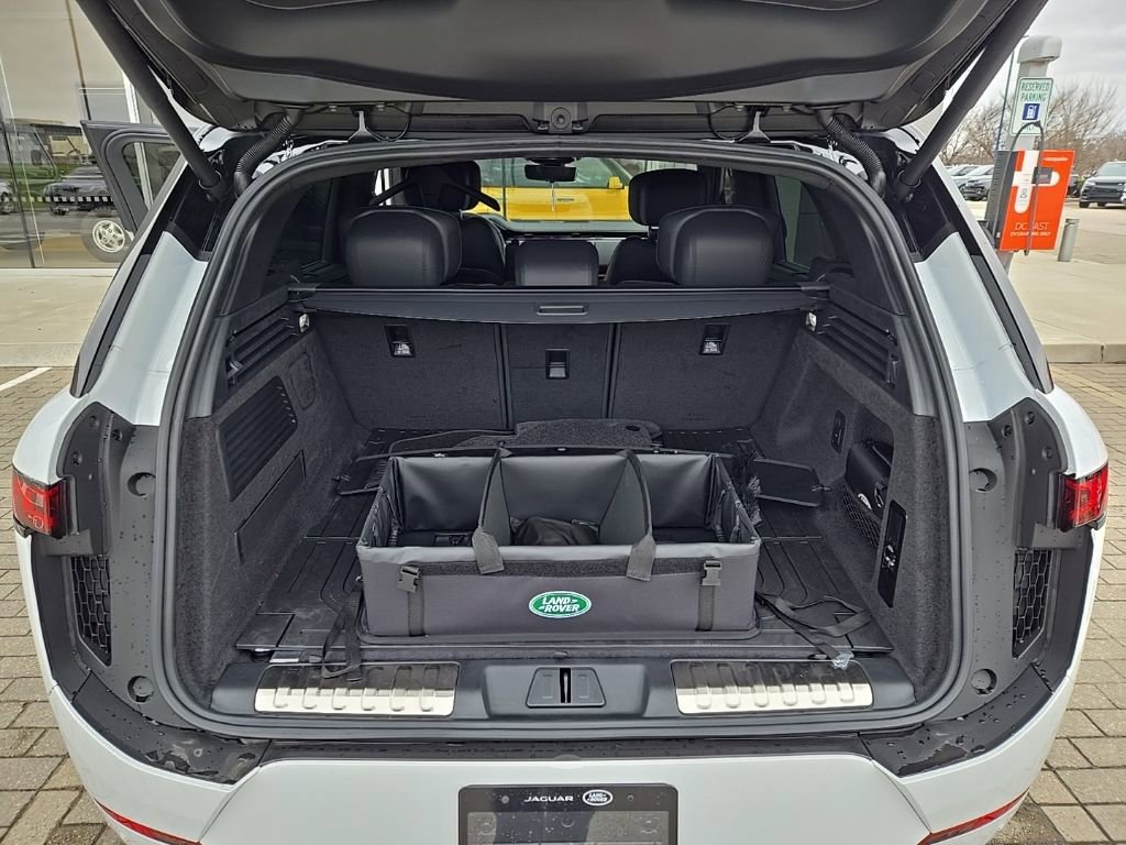 Used 2025 Land Rover Range Rover Sport Autobiography image 18