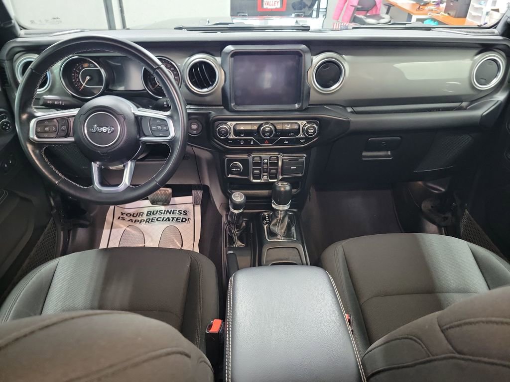 Certified 2022 Jeep Wrangler Unlimited Sahara AWD/4WD image 23