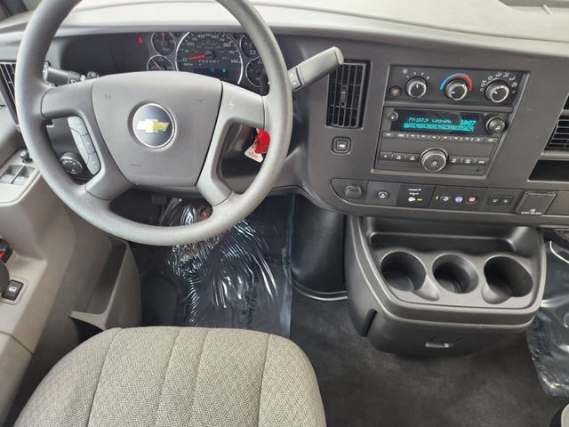 Used 2025 Chevrolet Express 3500 LT w/ LT Preferred Equipment Group RWD image 29