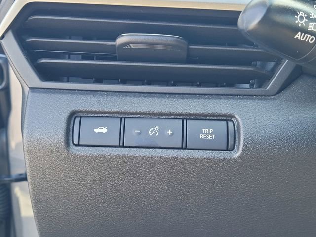 Used 2025 Nissan Altima 2.5 SV FWD image 24