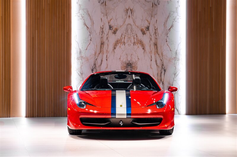Used 2015 Ferrari 458 Spider RWD image 3