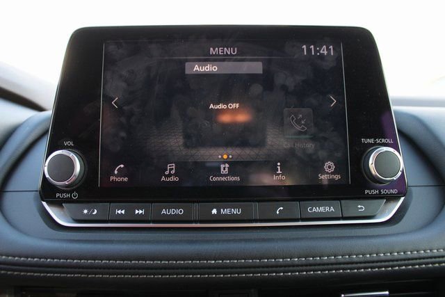 Used 2023 Nissan Rogue S image 22