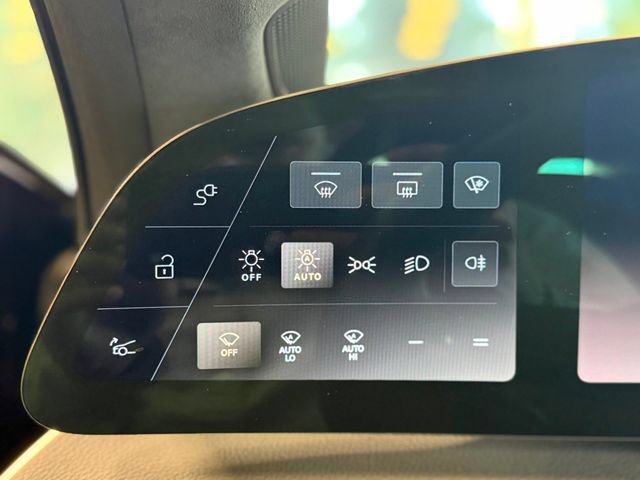 Used 2025 Lucid Air Touring AWD/4WD image 44