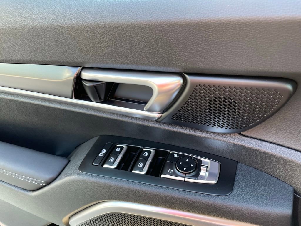 New 2025 Kia Telluride LX image 18