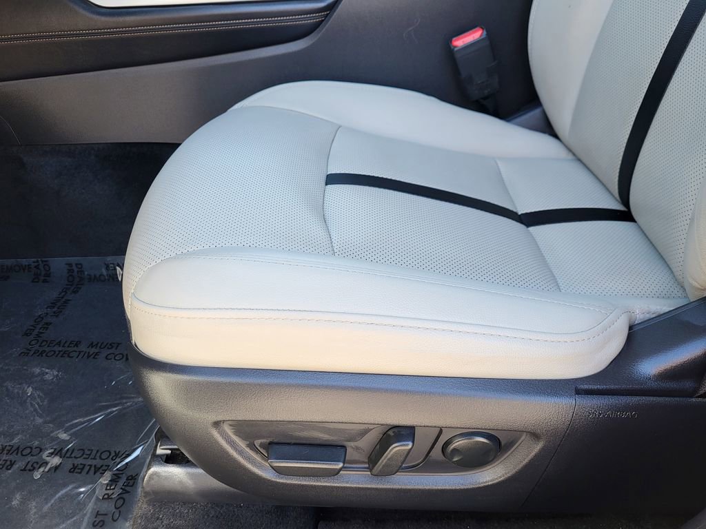 Used 2024 MAZDA CX-90 Plug-In Hybrid w/ Preferred AWD/4WD image 15