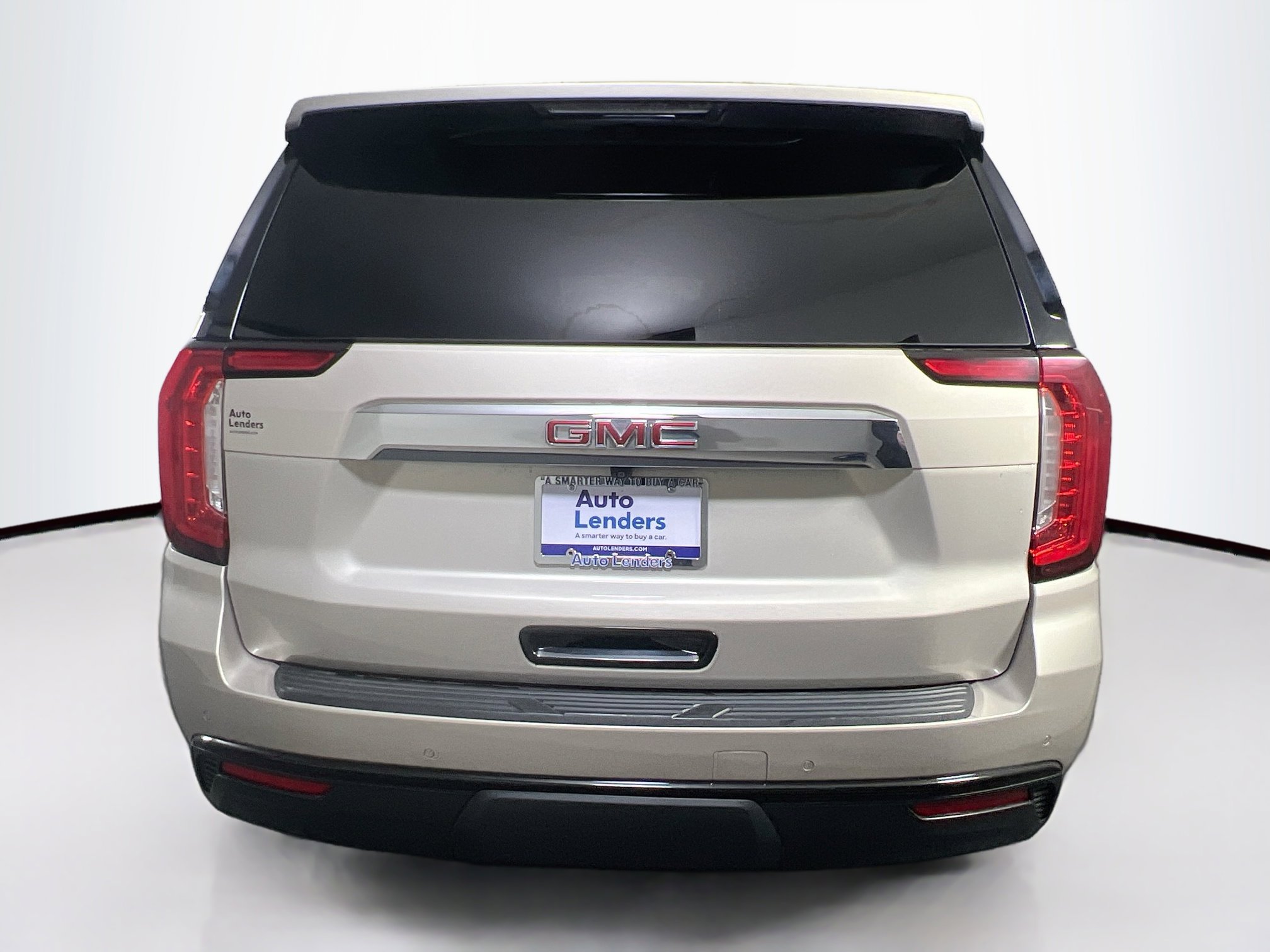 Used 2022 GMC Yukon XL SLE image 6