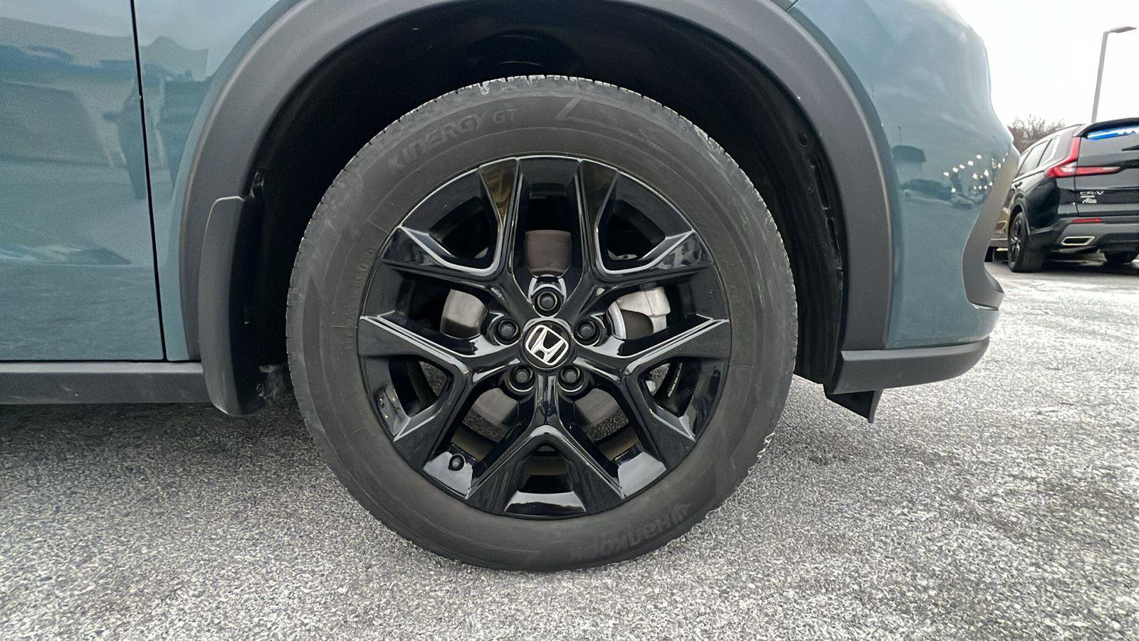 Used 2024 Honda HR-V Sport image 11