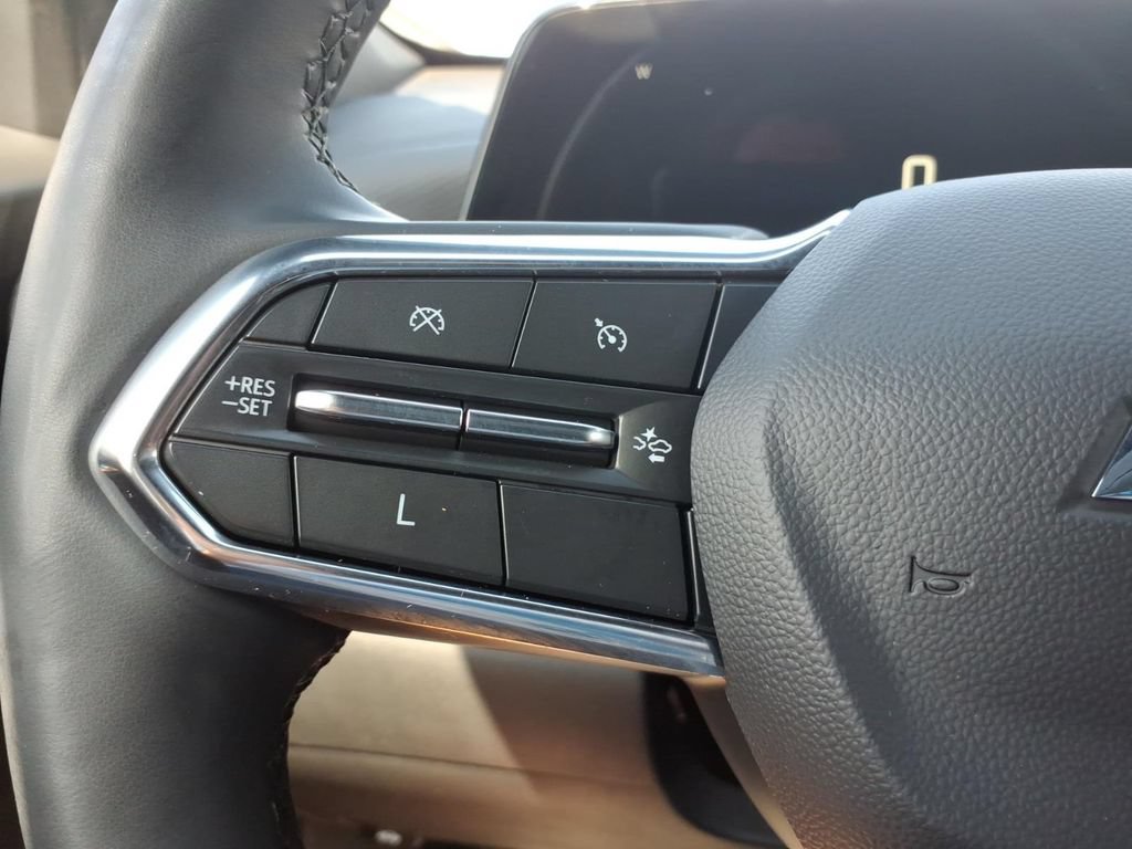 Used 2025 Chevrolet Equinox LT w/ Convenience Package II FWD image 25
