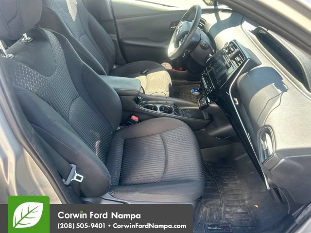 Used 2017 Toyota Prius Two w/ Carpet Mat Package FWD image 13
