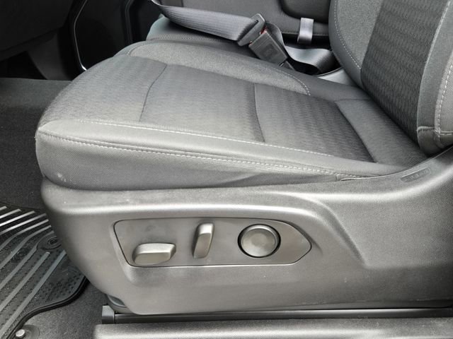 Used 2023 Chevrolet Silverado 1500 LT AWD/4WD image 24