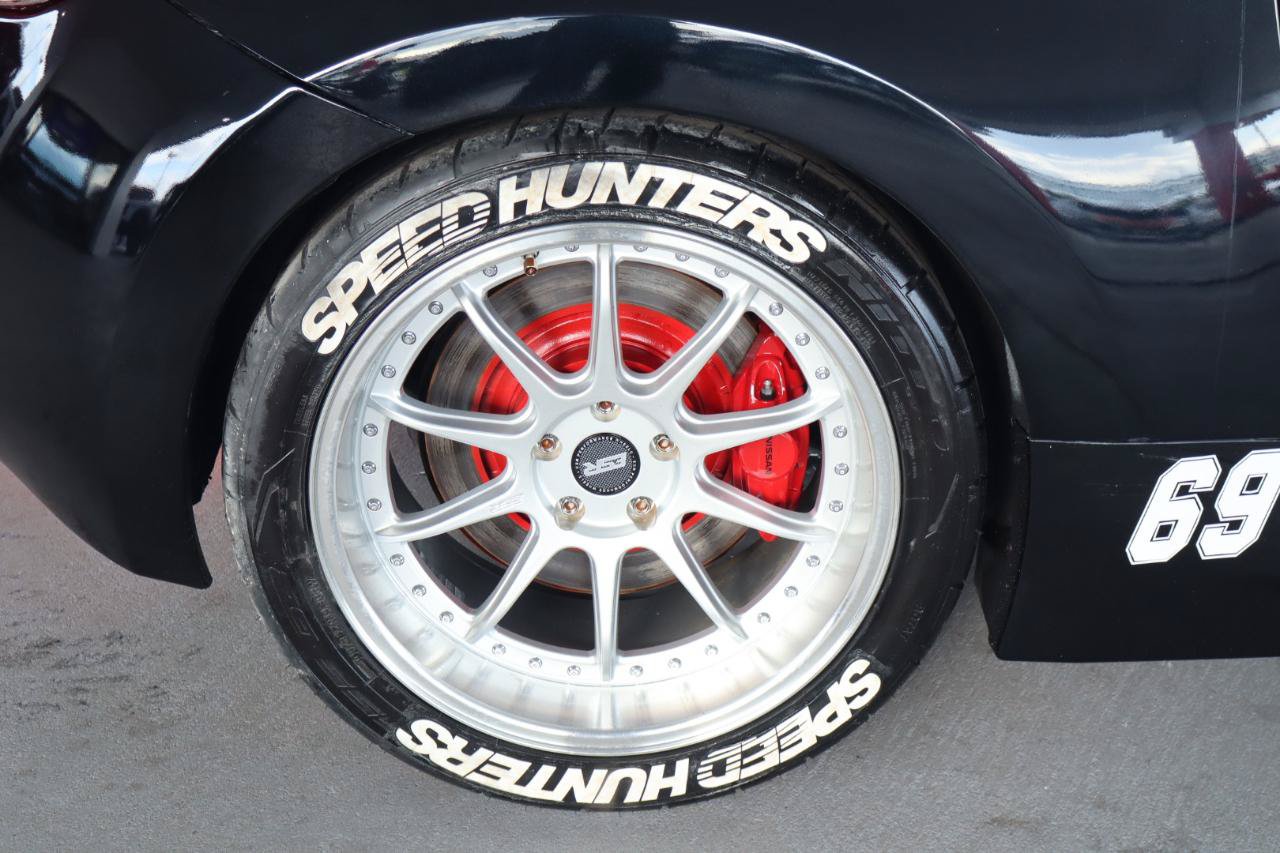 Used 2015 Nissan 370Z Coupe RWD image 6