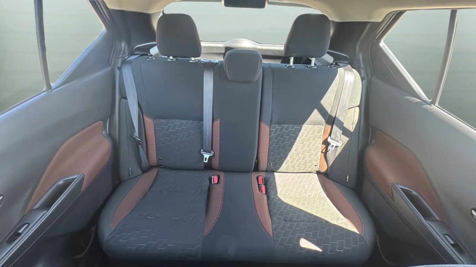 Used 2024 Nissan Kicks SR FWD image 18