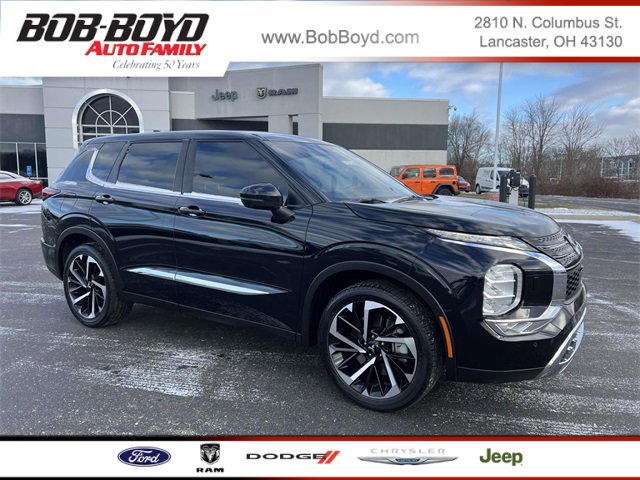 Used 2022 Mitsubishi Outlander SE image 1