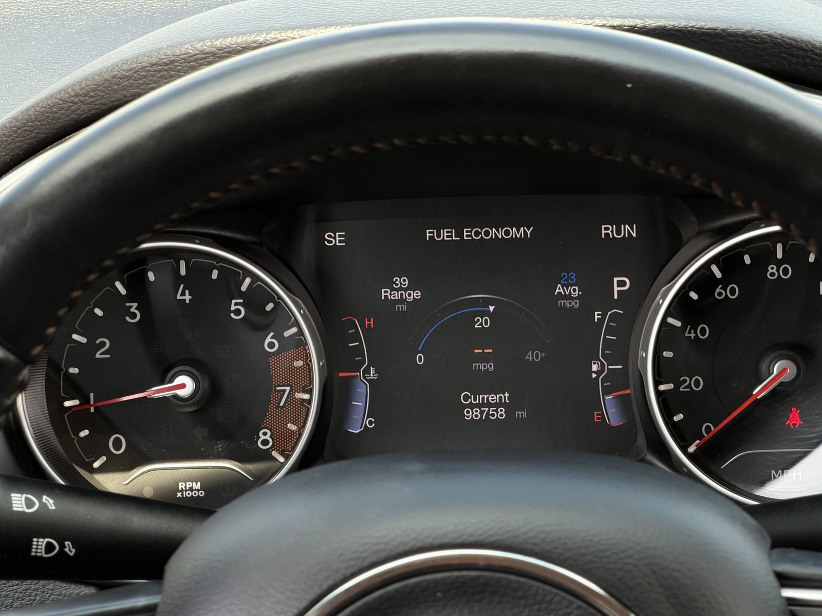 Used 2018 Jeep Compass Latitude w/ Popular Equipment Group FWD image 17