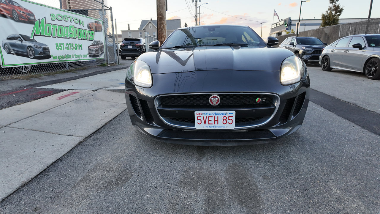 Used 2016 Jaguar F-TYPE S image 3