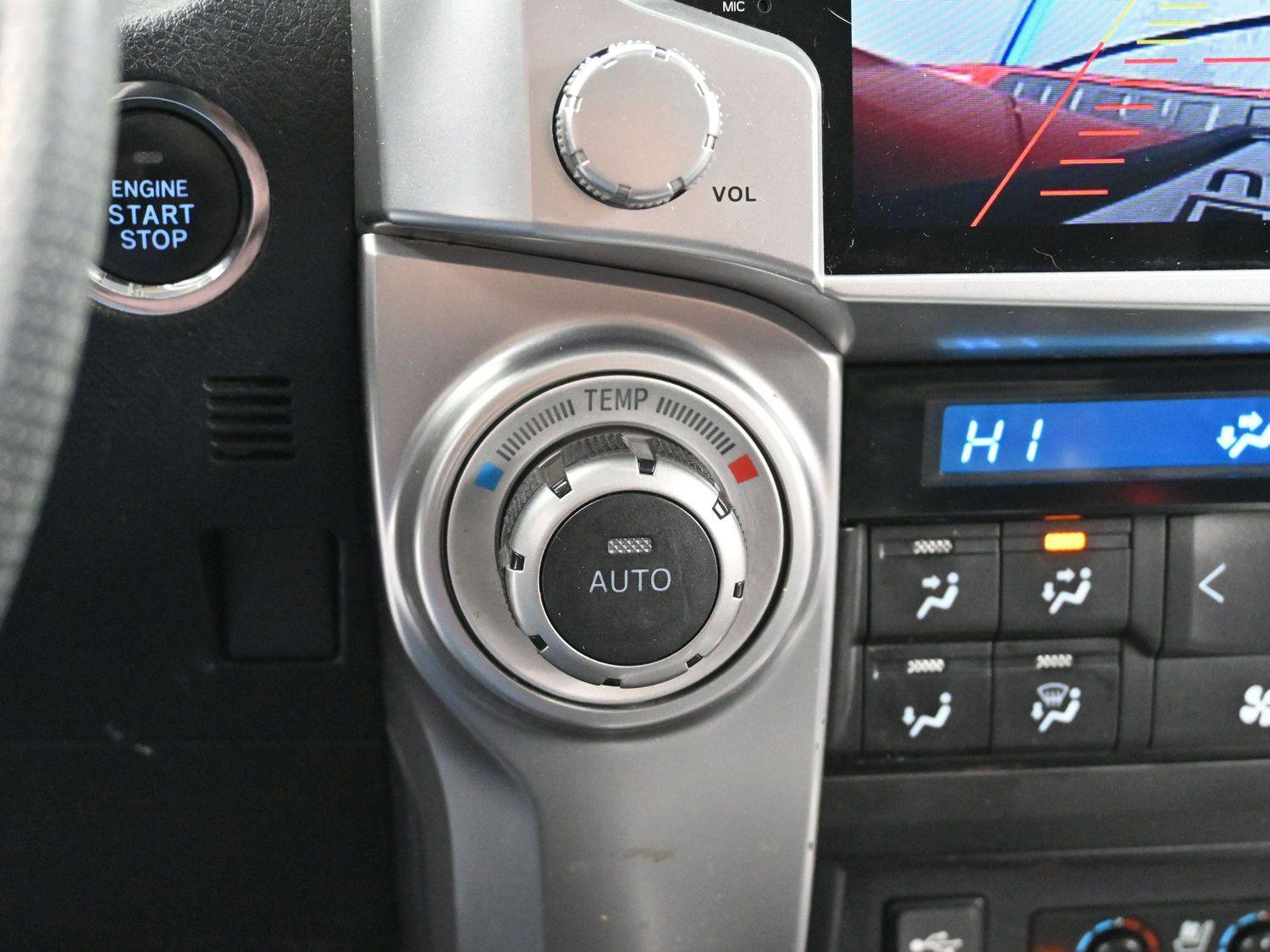 Used 2014 Toyota 4Runner Limited image 26