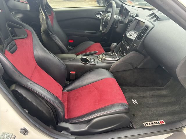 Used 2016 Nissan 370Z NISMO RWD image 15