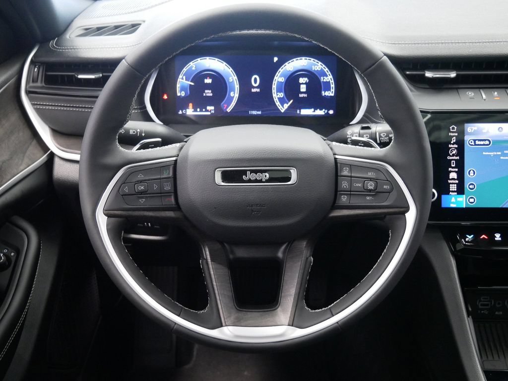 New 2026 Jeep Grand Cherokee Altitude AWD/4WD image 17