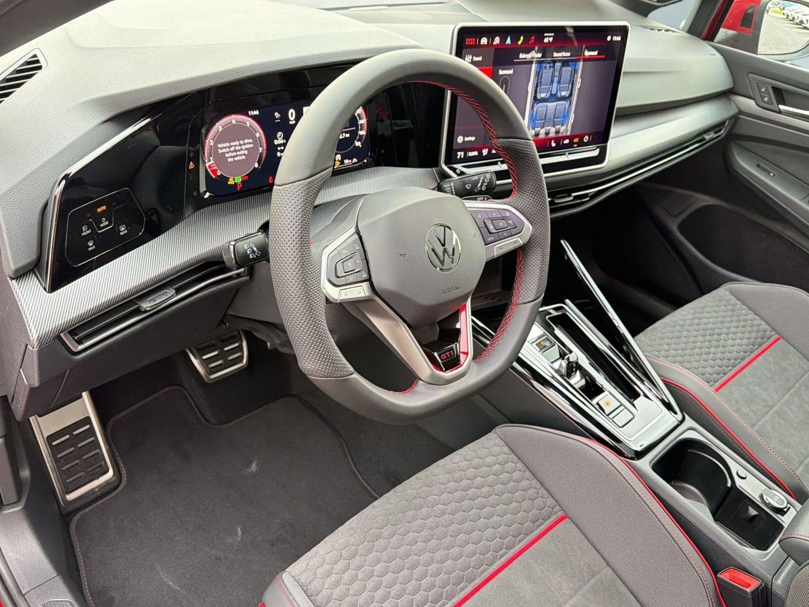 New 2026 Volkswagen Golf SE FWD image 4