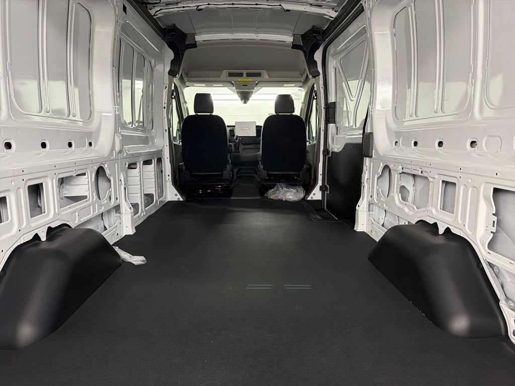 New 2026 Ford Transit 250 148 Medium Roof image 29