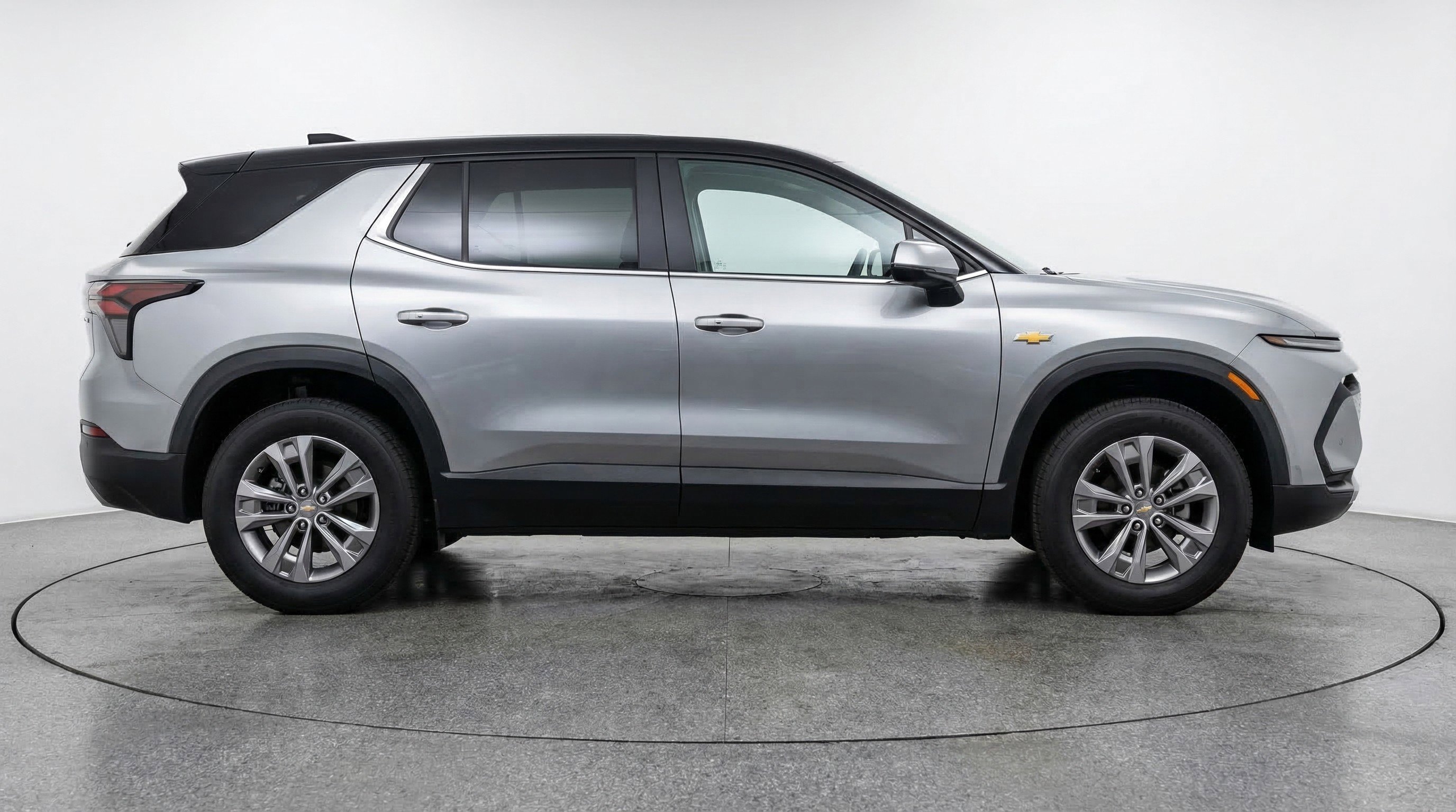 Used 2025 Chevrolet Equinox LT image 11