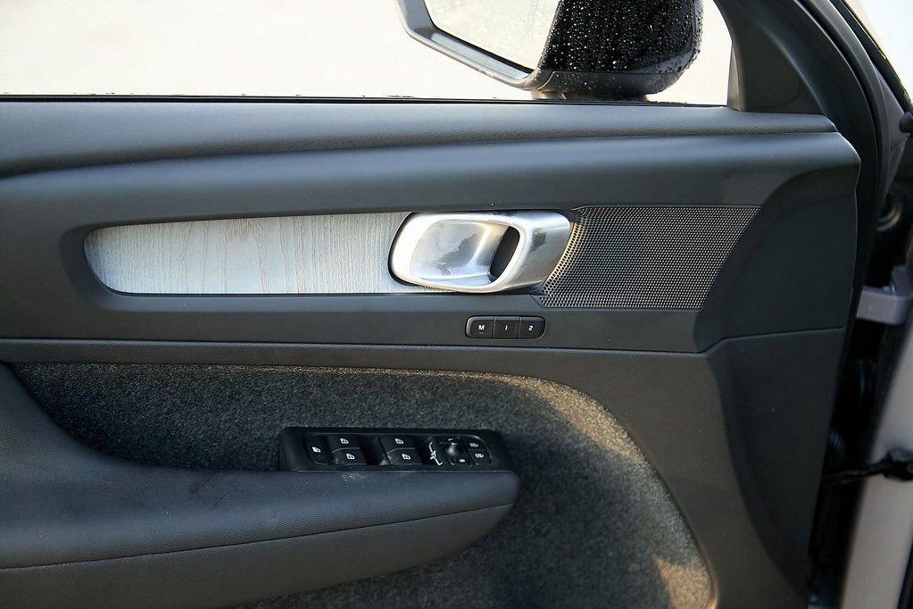 New 2026 Volvo XC40 B5 Plus w/ Protection Package Premier image 12