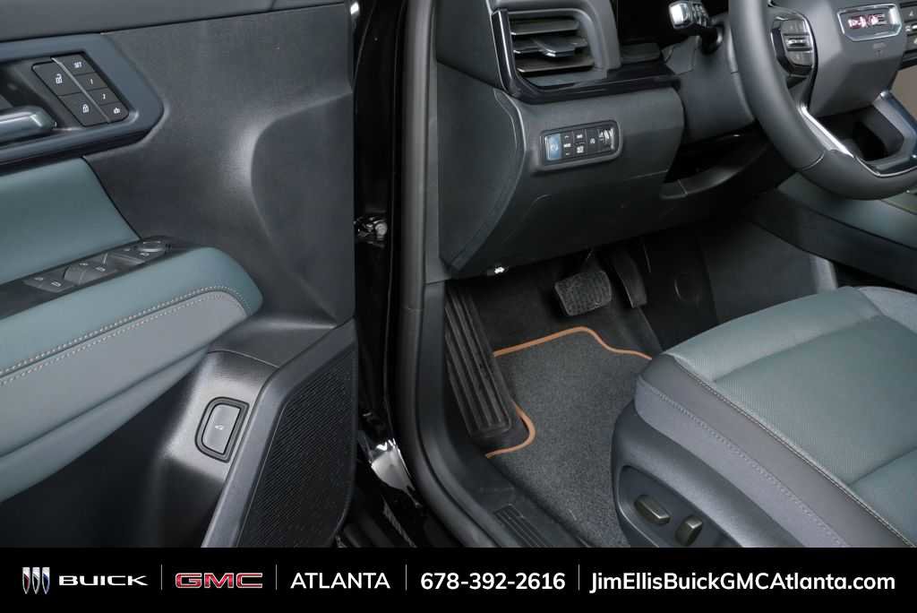 New 2026 GMC Terrain AT4 w/ Convenience Package III image 5
