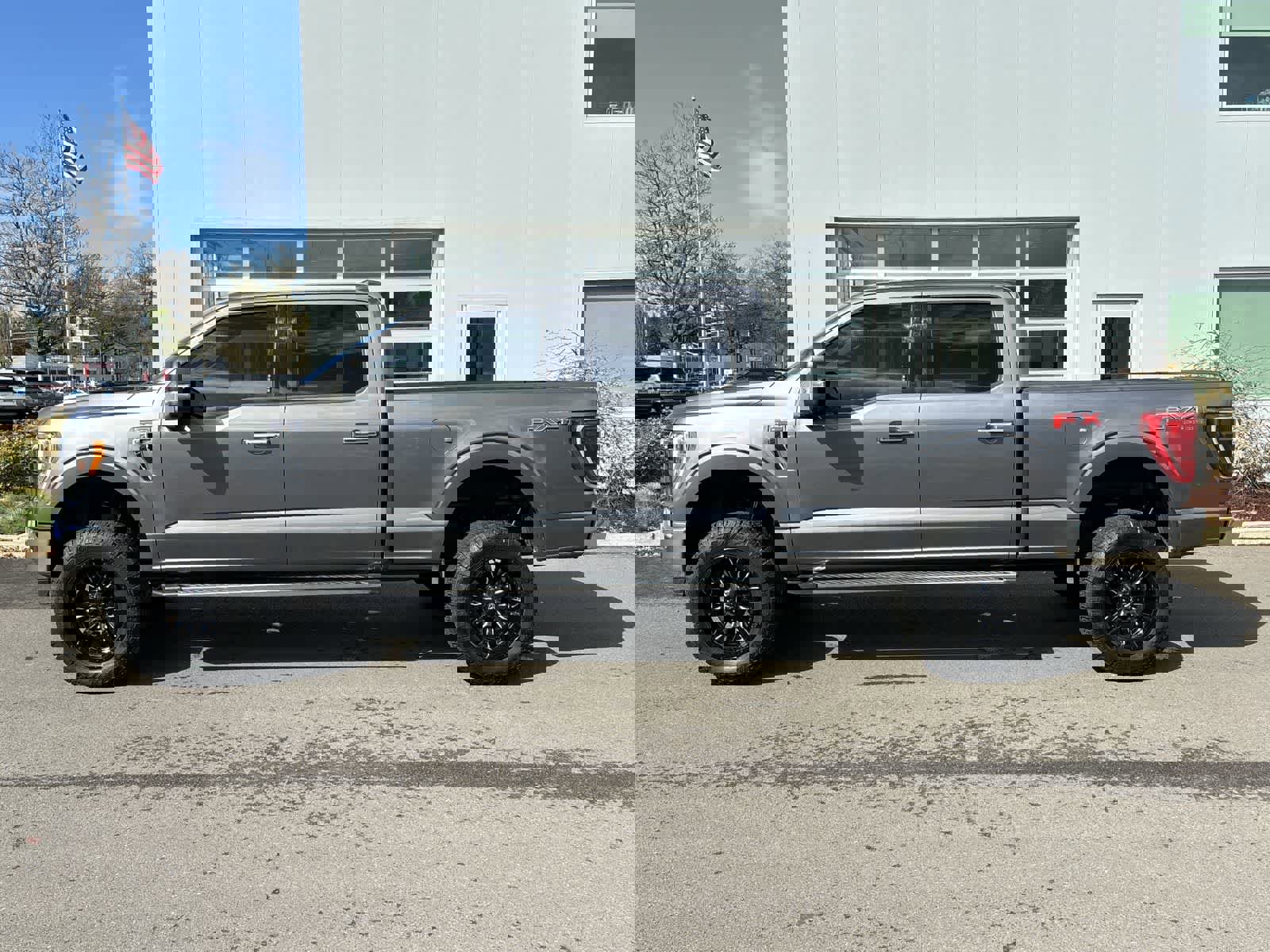 Used 2021 Ford F150 XLT w/ Equipment Group 302A High image 2