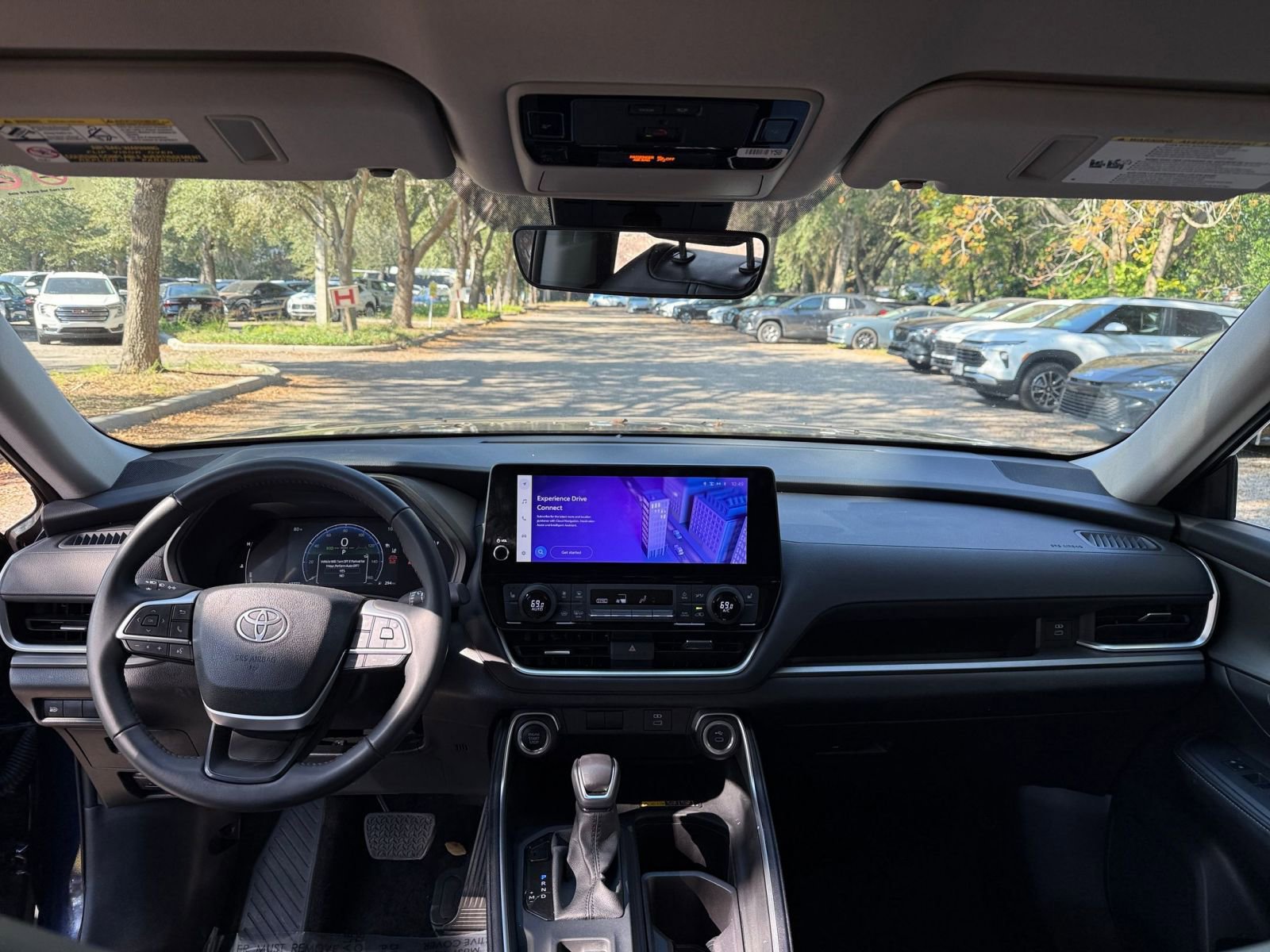 Used 2025 Toyota Grand Highlander FWD image 27