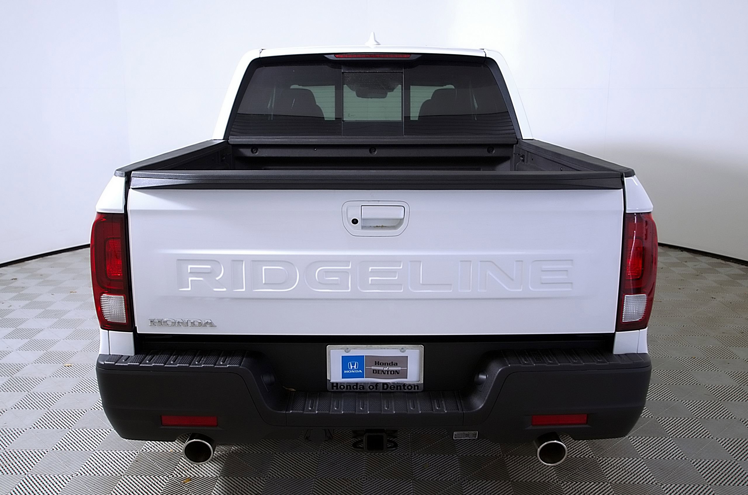 Used 2025 Honda Ridgeline RTL+ image 8