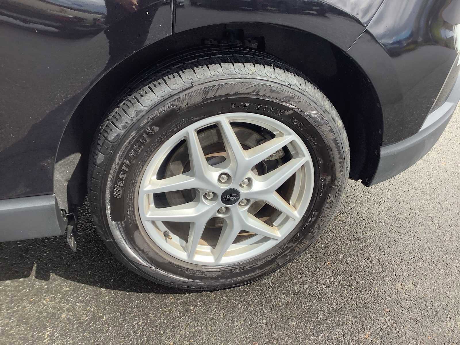 Used 2024 Ford Edge SEL AWD/4WD image 7