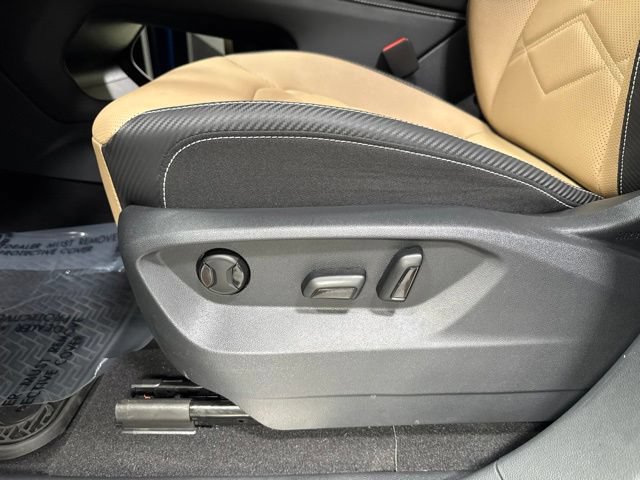 Used 2025 Volkswagen Atlas Cross Sport SE w/ Panoramic Sunroof Package AWD/4WD image 6